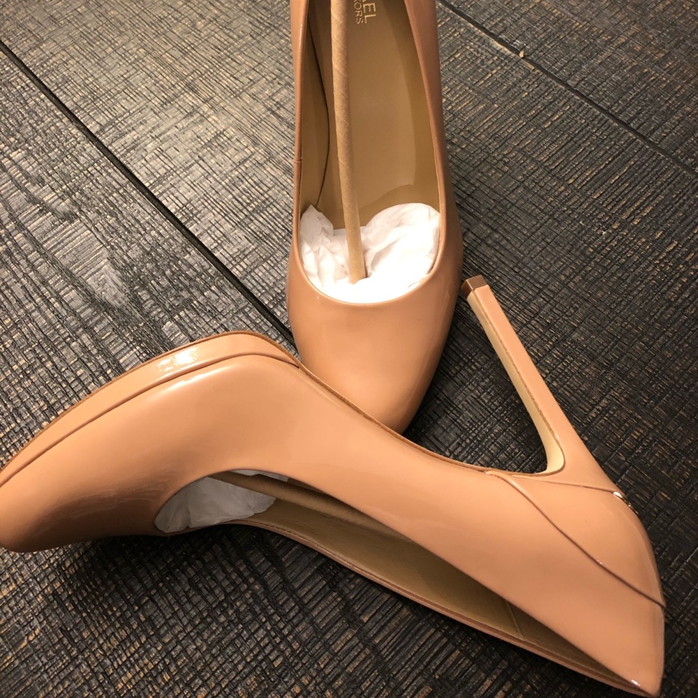 Michael Michael Kors Yasmin Platform Pump